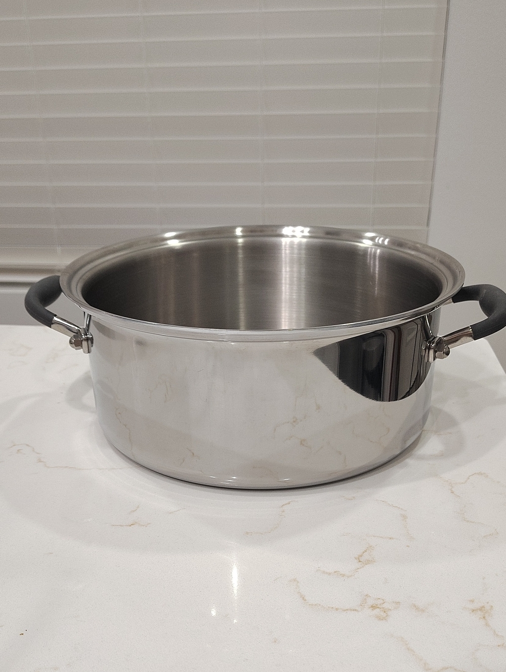 Each- Royal Prestige Dutch Oven Pot/ Paella Pan Cookware High Quality